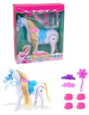 Kůň česací chodící set s kadeřnickými doplňky s hudbou na baterie plast