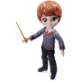 SPIN MASTER Ron figurka 20cm s kouzelnickou hůlkou (Harry Potter)