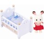 Sylvanian Families baby Chocolate králík + postýlka herní set v krabici