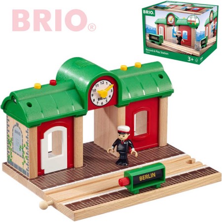 BRIO DŘEVO Vlaková stanice set s výpravčím funkce nahrávání REC Světlo Zvuk