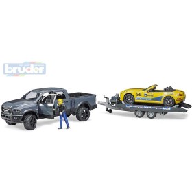 BRUDER 02504 RAM Roadster Racing Team set odtahovka se sporťákem a figurkou