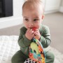 LAMAZE Baby knížka textilní žabička Finlee s kousátkem pro miminko